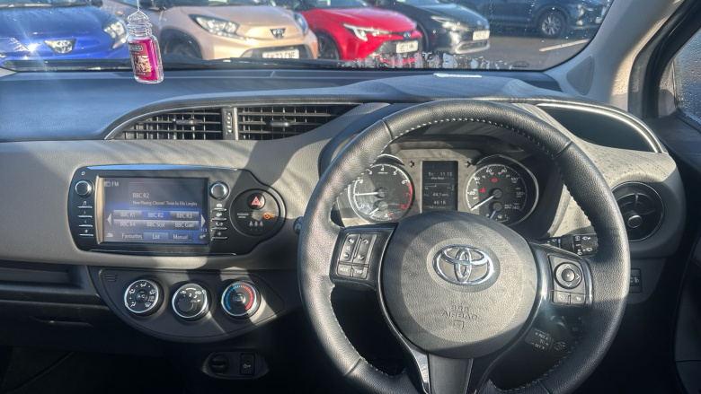 Toyota Yaris 1.5 VVT-i Icon Tech 5dr Petrol Hatchback